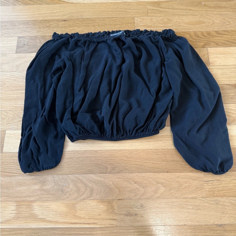 Brandy Melville Black Cropped Off the Shoulder Top Blouse One Size - Picture 8 of 8